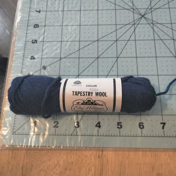 Elsa Williams Blue Tapestry Wool Needlepoint Yarn 40 Yd Skein Moth Proofed N520 - Picture 5 of 5